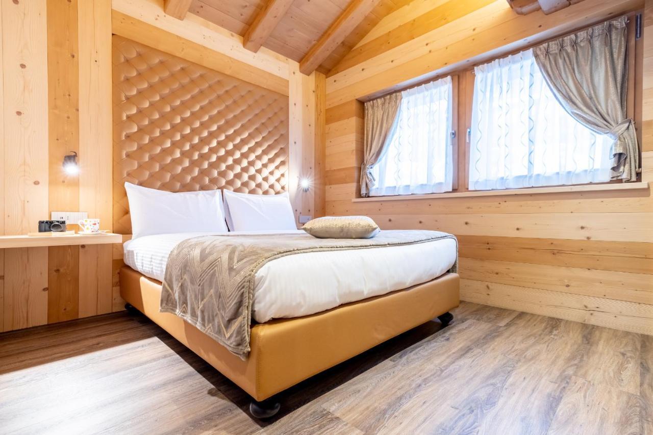 Chalet Imbosc'Che - 5 Beautiful Rooms In Charming B&B Livigno Luaran gambar