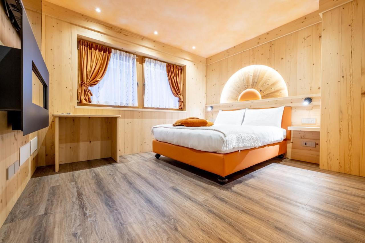 Chalet Imbosc'Che - 5 Beautiful Rooms In Charming B&B Livigno Luaran gambar