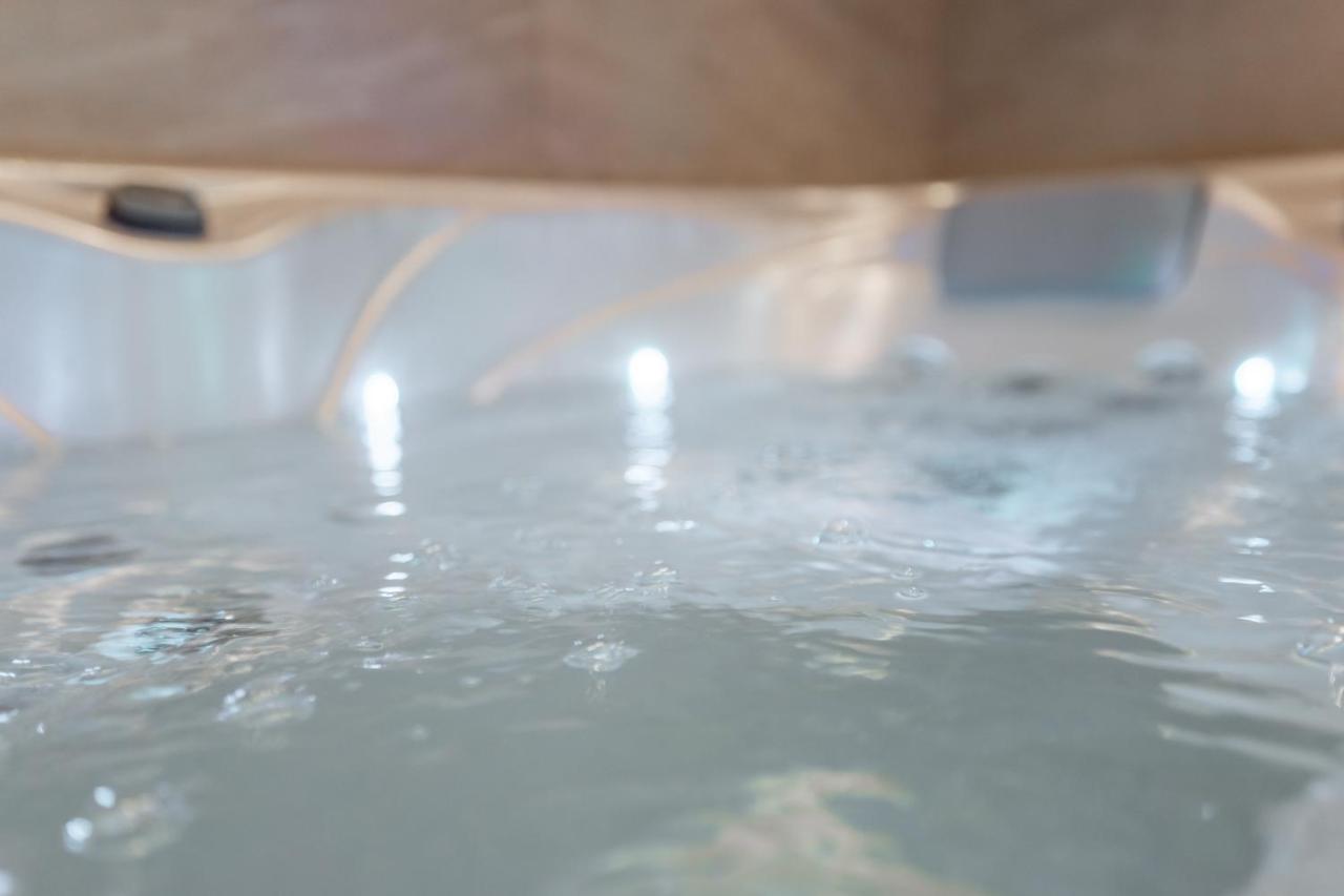 Chalet Imbosc'Che - 5 Beautiful Rooms In Charming B&B Livigno Luaran gambar
