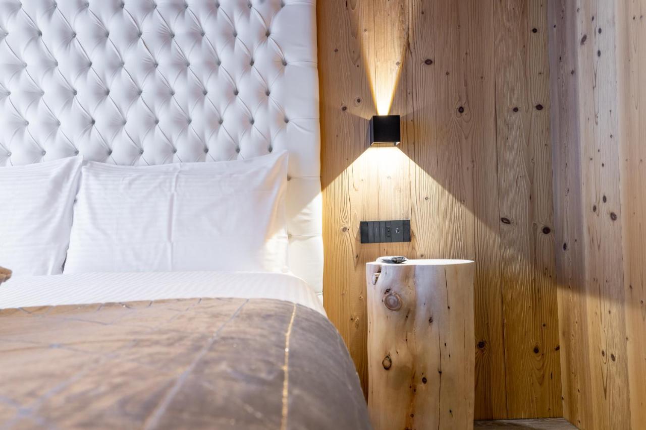 Chalet Imbosc'Che - 5 Beautiful Rooms In Charming B&B Livigno Luaran gambar